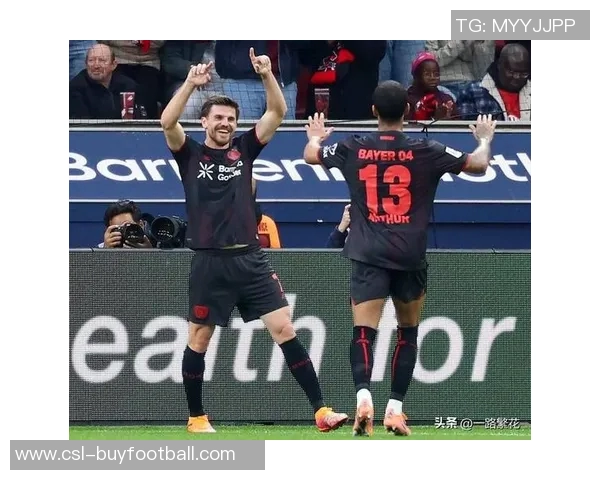 滕哈赫短暂执教结束尤尔曼德接任后德甲战绩辉煌