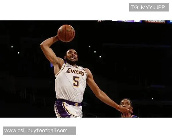 韦尔高效表现砍下双十数据16分14板助力球队取得胜利