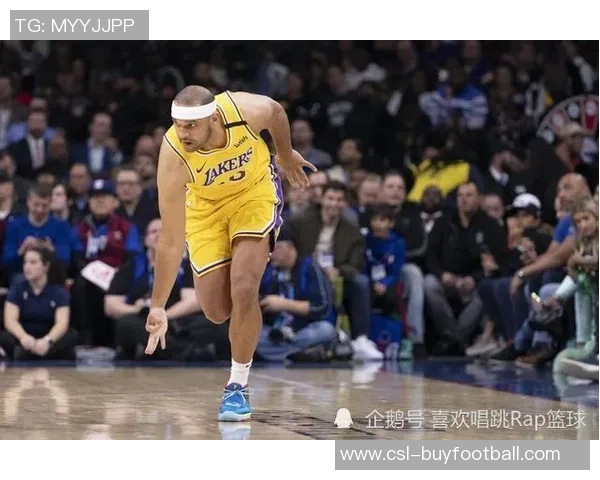 独行侠训练照曝光弗拉格与安东尼戴维斯展开激烈对抗 独行侠训练照曝光弗拉格与安东尼戴维斯展开激烈对抗