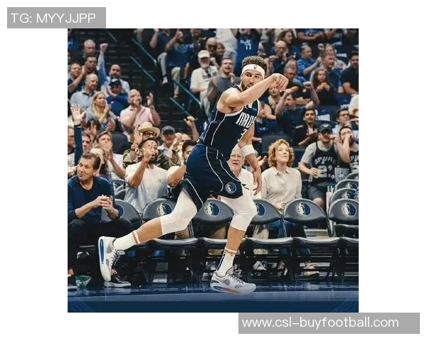 克莱半场表现平平仅得5分状态不佳引发球迷关注