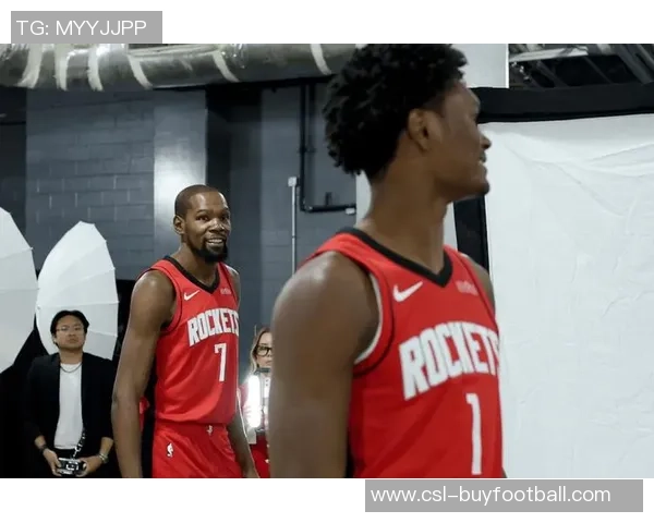 火箭队是否依赖KD的躺赢能力引发球迷热议与质疑