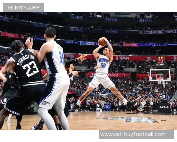 科尔安东尼分享里弗斯教练观点强调团队合作与胜利的重要性