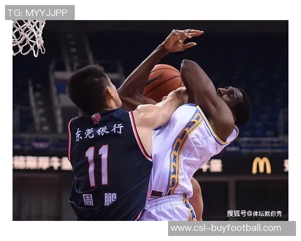 替补席发力泰森梅里尔联手贡献34分助球队逆转胜利